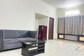 HelloWorld Zeenat srp image