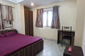 HelloWorld EasternClub srp image