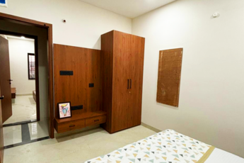 HelloWorld Canary srp image