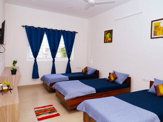 HelloWorld Yaazh srp image