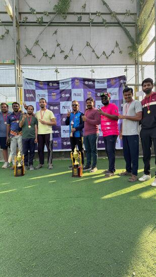 Field energy at its finest. 🏏