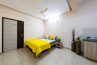 PG and Coliving in Kaushambi – The Gateway to Luxury and Regional Mobility